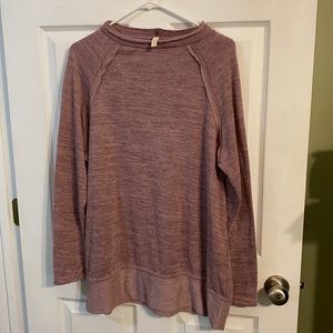 Polyester tunic size med but could size to a large